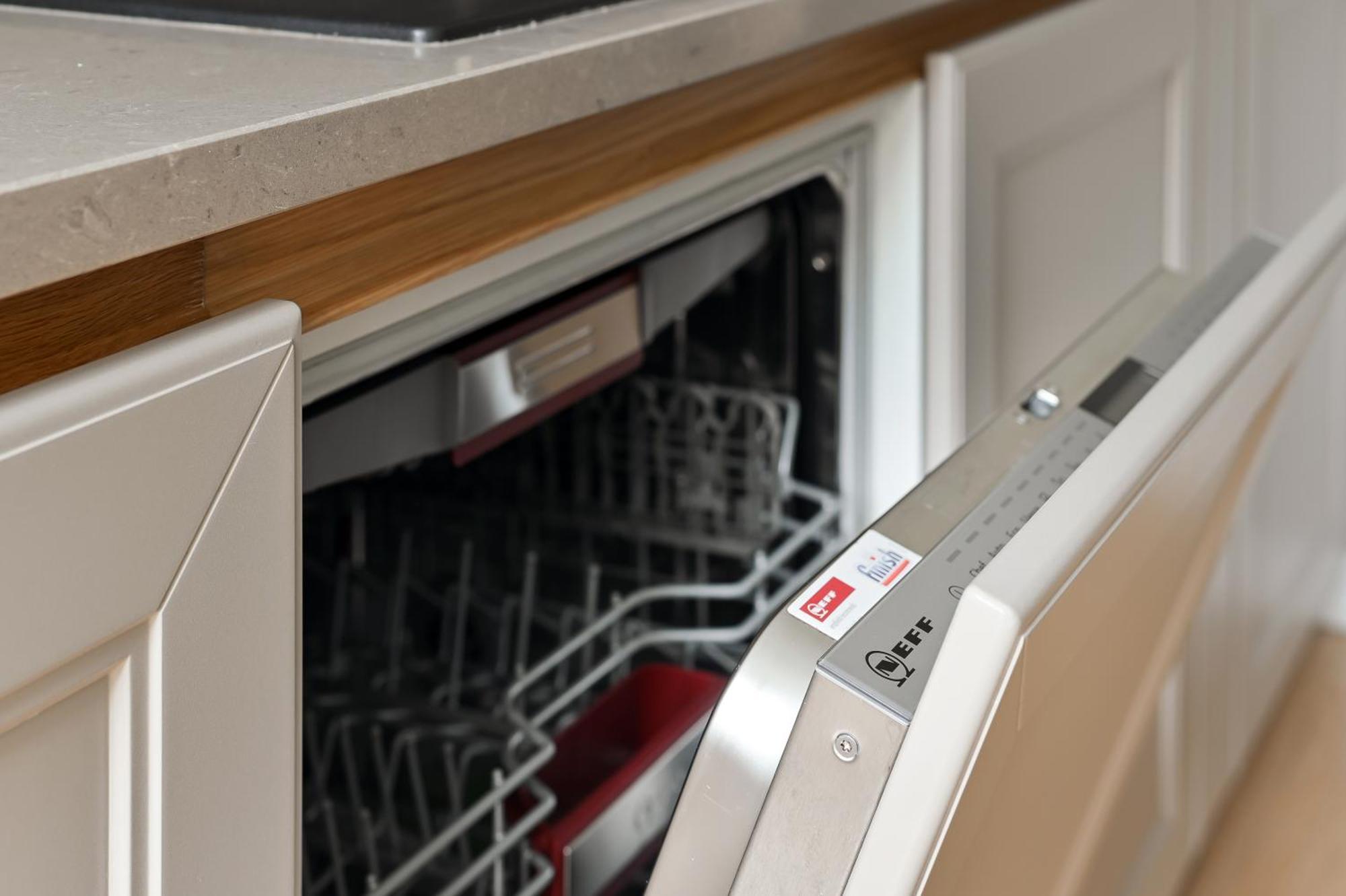 Modern 2-Bdrm Centre Apartment リガ エクステリア 写真